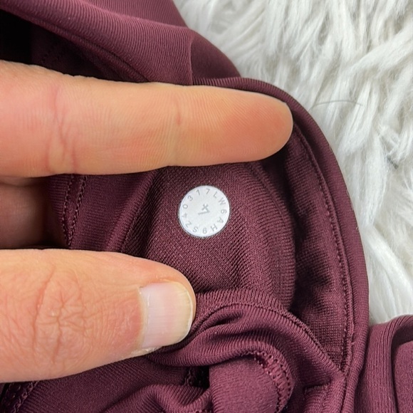 Lululemon Extra Mile Crop (Reflective 23") Garnet - Picture 5 of 6